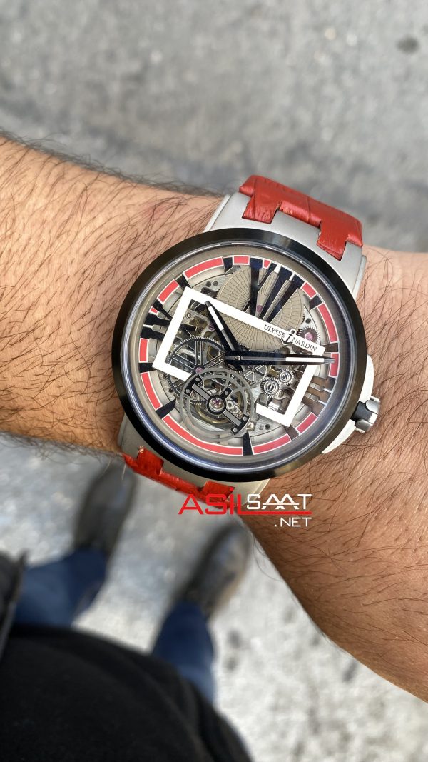 Ulysse Nardin Skeleton Executive Flying Kırmızı Replika Saat