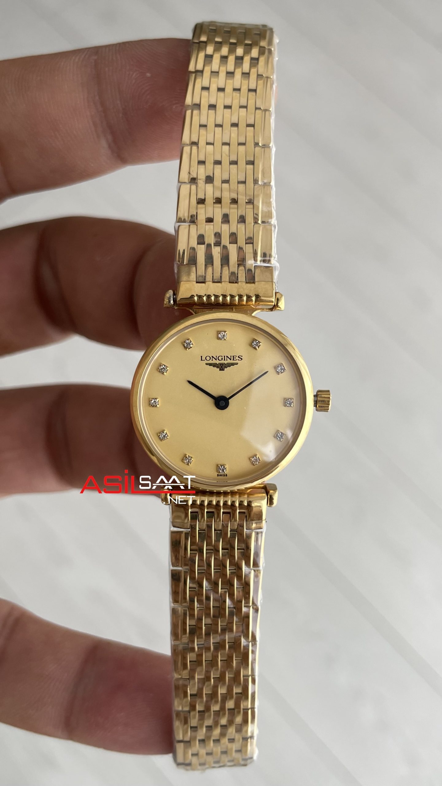 Longines La Grande Classique De Champagne Taşlı Kadın Kol Saati Longines La Grande Classique De Champagne Taşlı Kadın Kol Saati