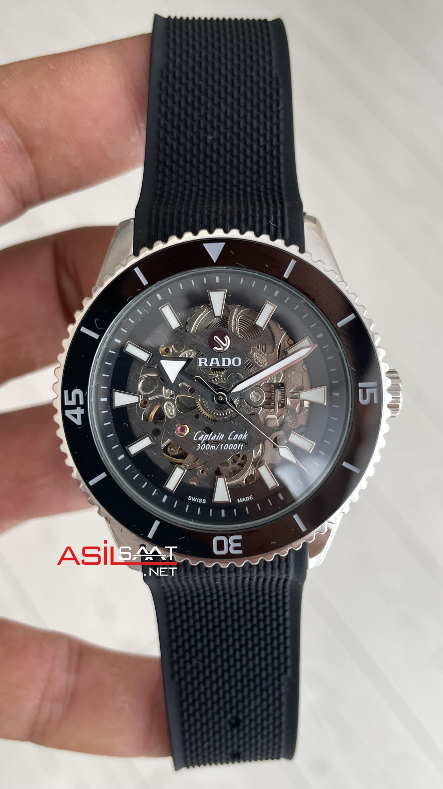 Rado Captain Cook iskelet Siyah Kauçuk Rado Captain Cook iskelet Siyah Kauçuk