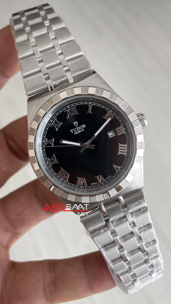 Tudor Royal Siyah