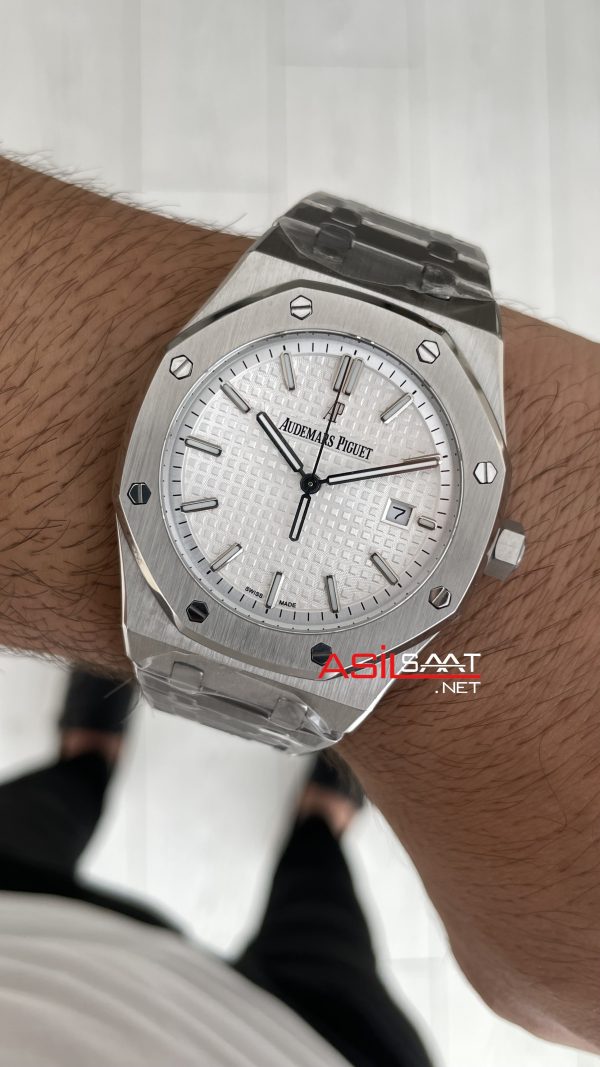 Audemars Piguet Royal Oak Beyaz Kadran 15510ST Replika Saat Audemars Piguet Royal Oak Beyaz Kadran 15510ST Replika Saat