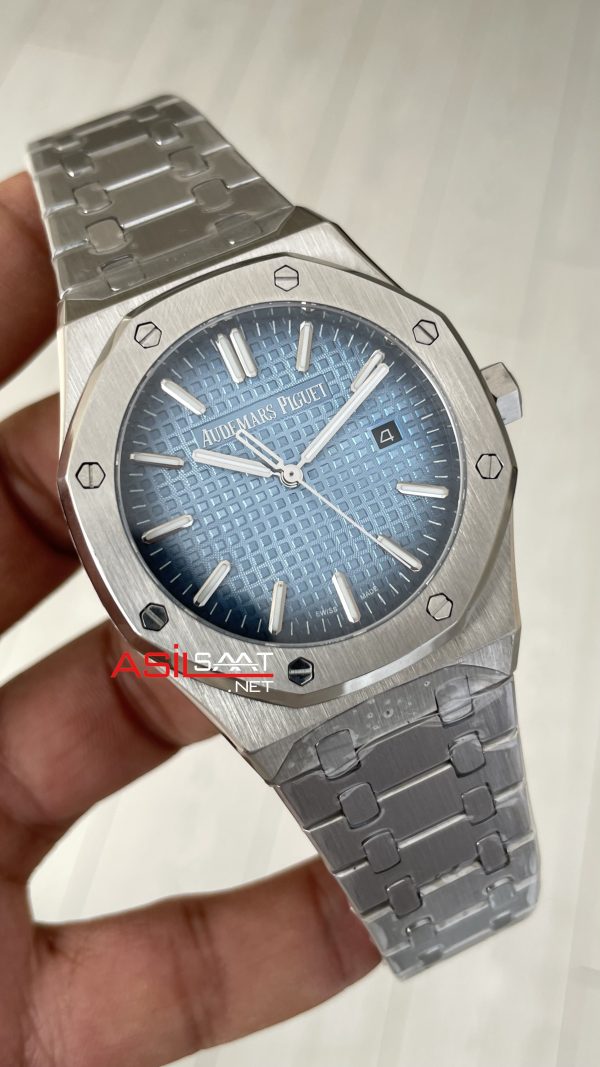 Audemars Piguet Royal Oak Buz Mavi Kadran 15510BC Replika Saat