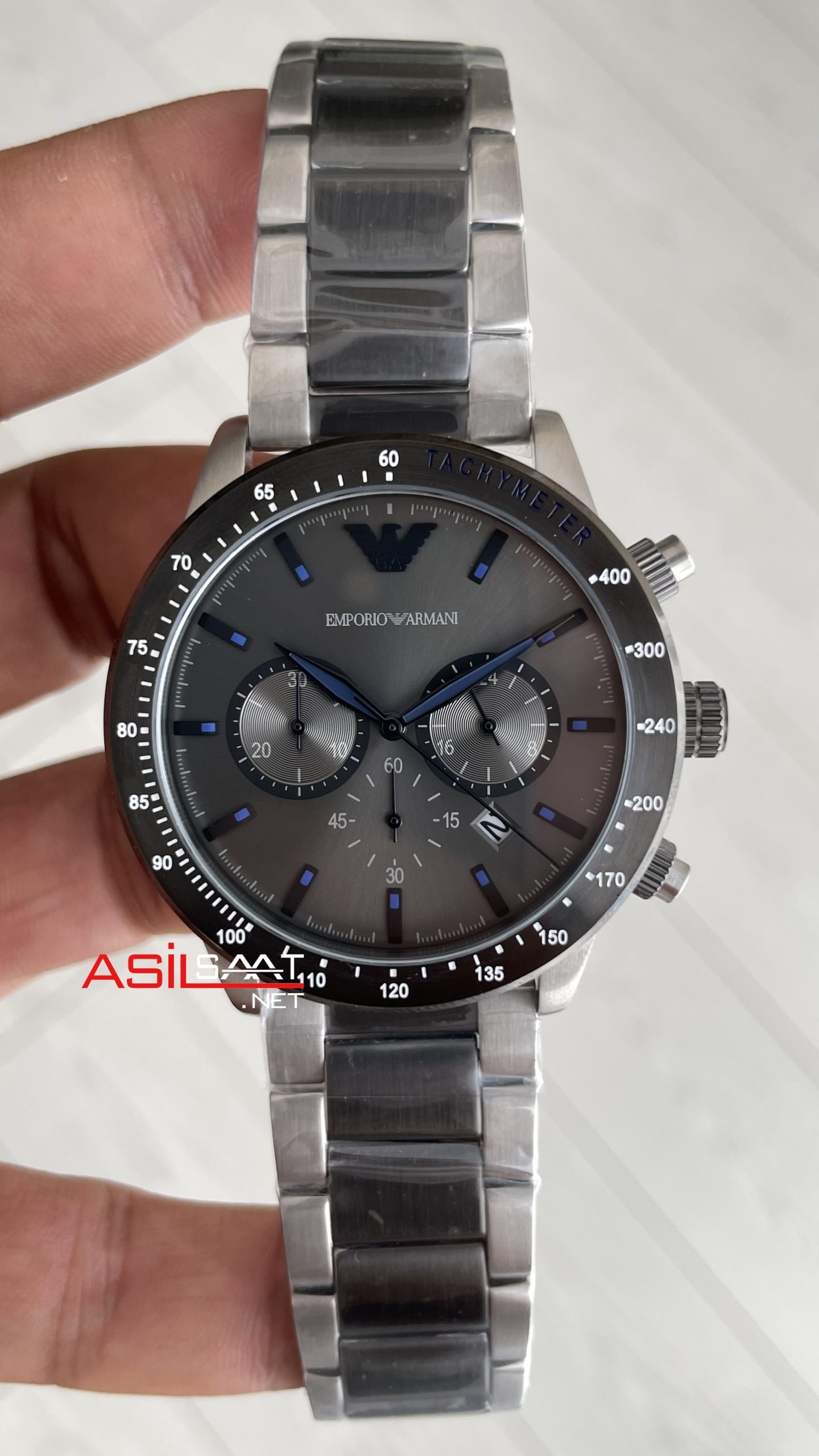 Emporio Armani AR 11391 Gri ve Siyah Emporio Armani AR 11391 Gri ve Siyah