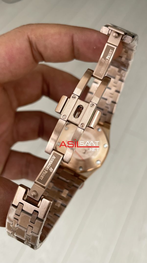 Audemars Piguet Royal Oak Lady Beyaz Kadran 67650OR Rose 33mm Kadın Replika Saat