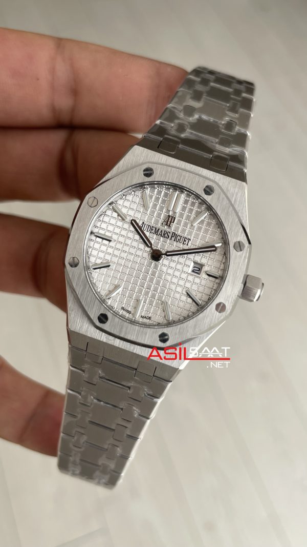 Audemars Piguet Royal Oak Lady Beyaz Kadran 67650ST Silver 33mm Kadın Replika Saat