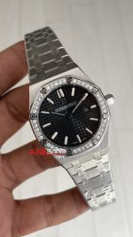 Audemars Piguet Royal Oak Lady Diamond Siyah Kadran 67651ST Silver 33mm Kadın Replika Saat