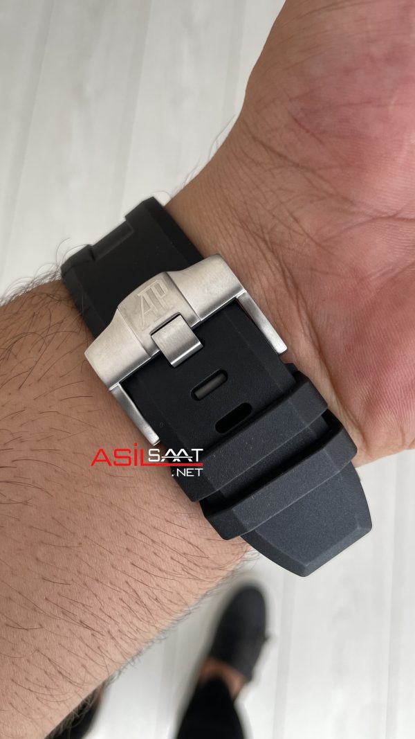 audemars-piguet-royal-oak-offshore-diver-15720cn-siyah-kadran-42-mm-replika-saat-6 Audemars Piguet Royal Oak Offshore Diver 15720CN Siyah Kadran 42 mm Replika Saat
