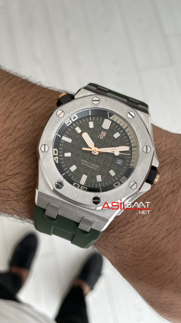 Audemars Piguet Royal Oak Offshore Diver Yeşil Kadran 15720ST Khaki Green Silver 42mm Replika Saat Audemars Piguet Royal Oak Offshore Diver Yeşil Kadran 15720ST Khaki Green Silver 42mm Replika Saat