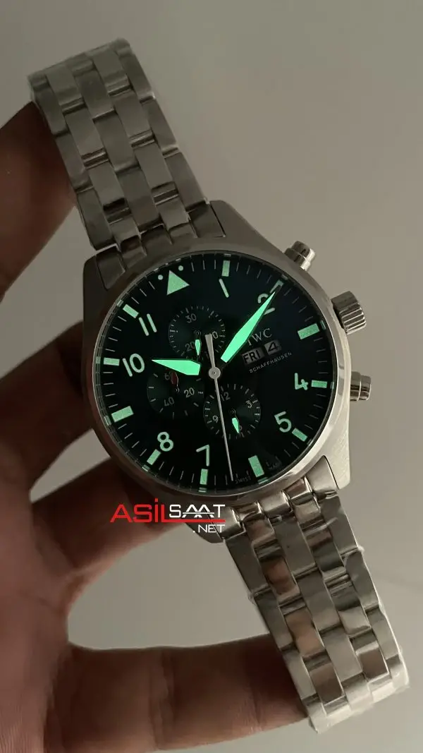IWC Pilot Chronograph Green IW388104 Yeşil Kadran 43mm Replika Saat