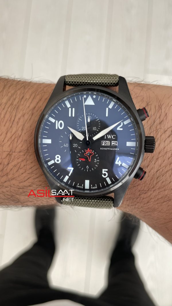 IWC Top Gun Pilot Chronograph Green IW389104 Siyah Kadran 43mm Replika Saat