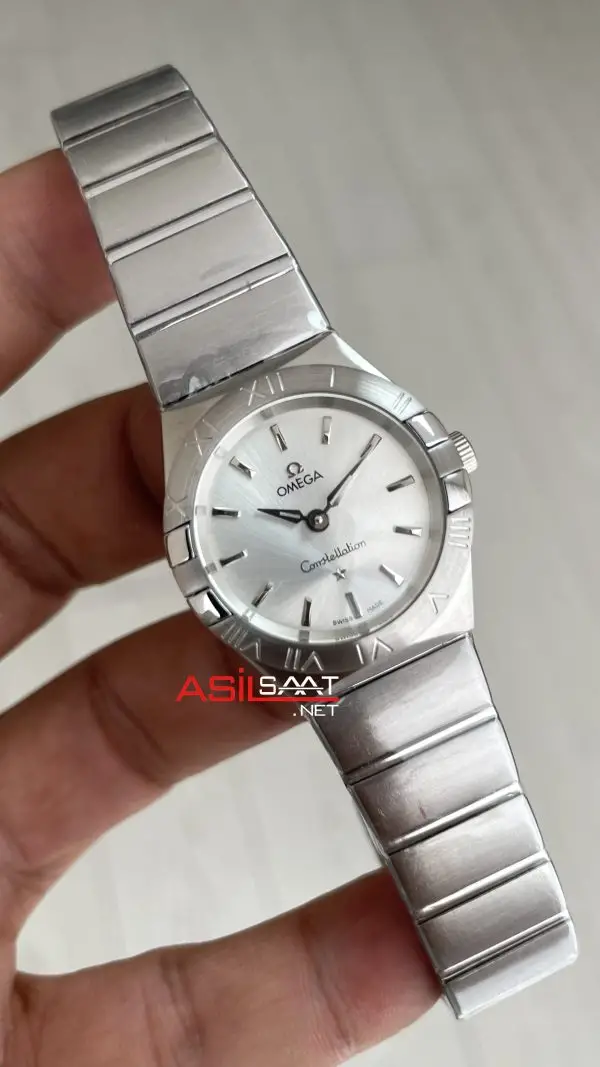 Omega Constellation Beyaz 28mm Kadın Saati Omega Constellation Beyaz 28mm Kadın Saati
