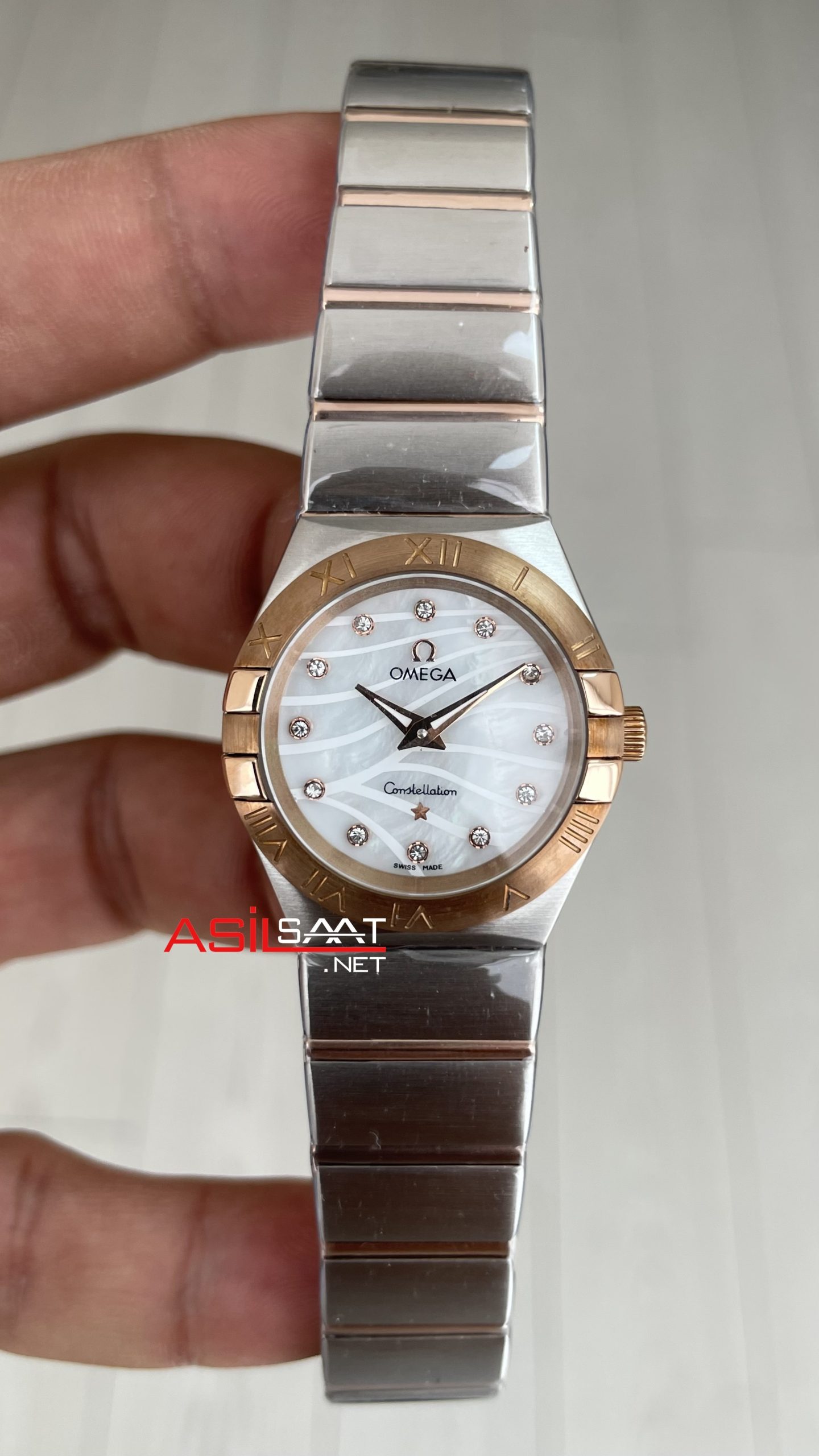 Omega Constellation Beyaz Taşlı Kadran 28mm Silver Rose Kadın Saati Omega Constellation Beyaz Taşlı Kadran 28mm Silver Rose Kadın Saati