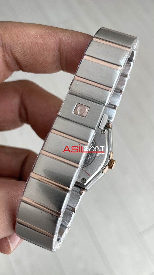 Omega Constellation Beyaz Taşlı Kadran 28mm Silver Rose Kadın Saati Omega Constellation Beyaz Taşlı Kadran 28mm Silver Rose Kadın Saati
