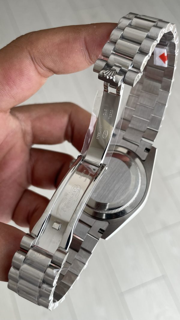 Rolex Day Date Mavi Kadran 228239 Blue Ombre Roman Dial 40mm Replika Saat