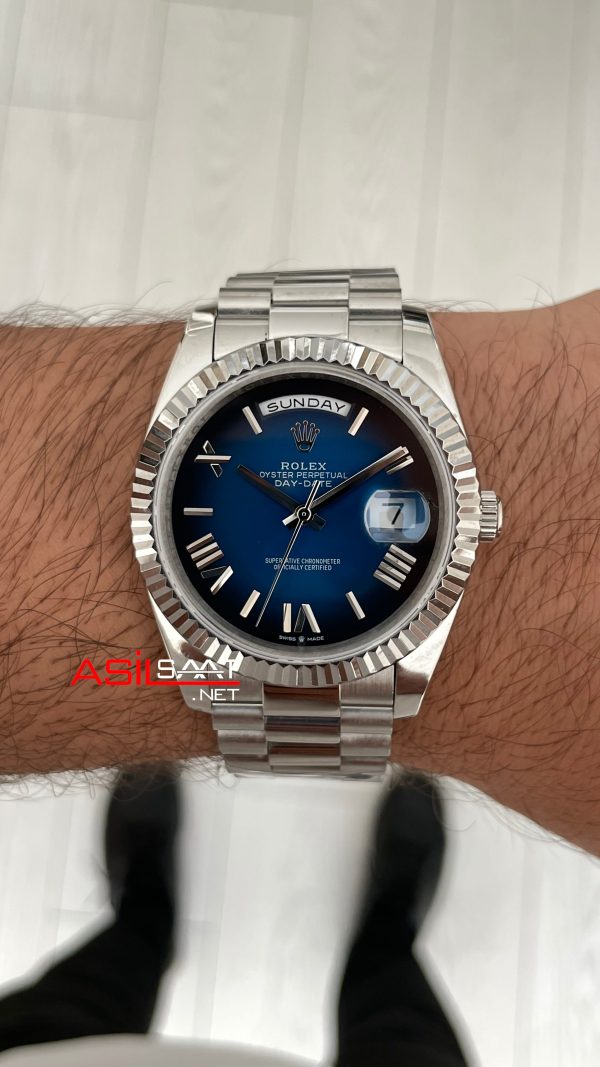 Rolex Day Date Mavi Kadran 228239 Blue Ombre Roman Dial 40mm Replika Saat