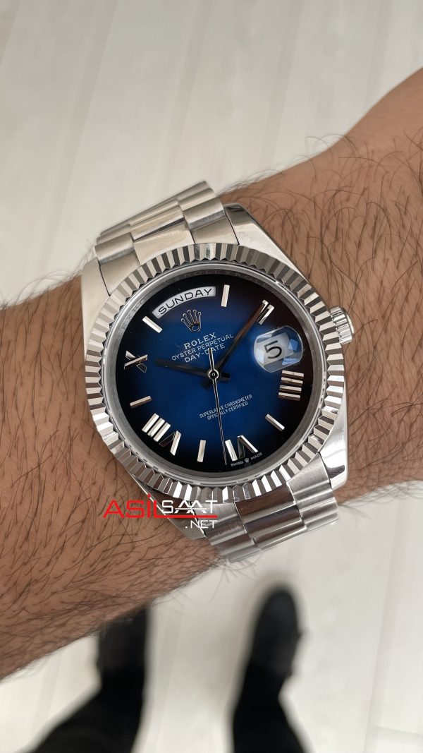 Rolex Day Date Mavi Kadran 228239 Blue Ombre Roman Dial 40mm Silver Replika Saat