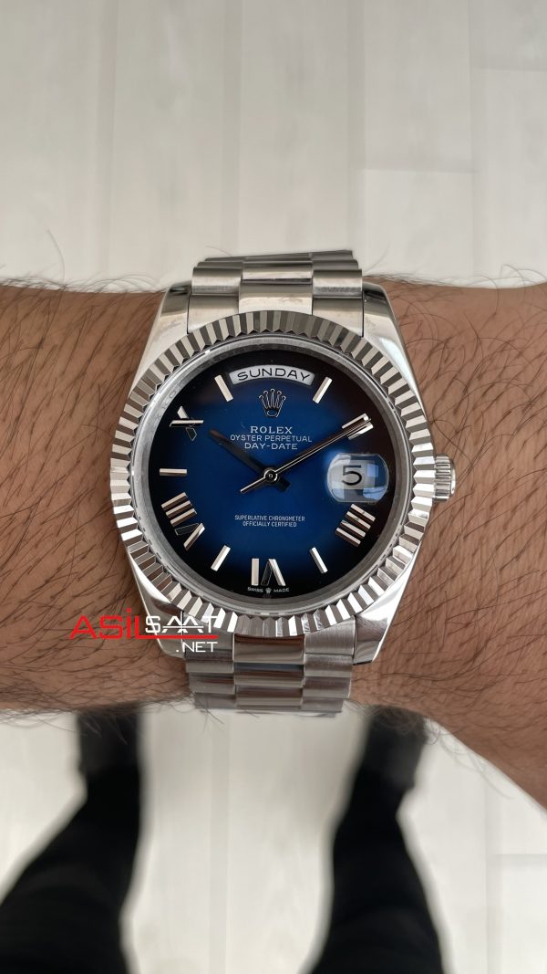 Rolex Day Date Mavi Kadran 228239 Blue Ombre Roman Dial 40mm Silver Replika Saat