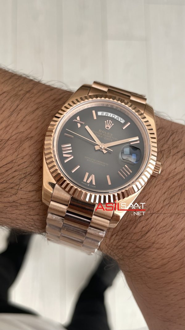 Rolex Day Date Slate Ombre 228235 Rose Arduvaz Kadran 40mm Replika Saat