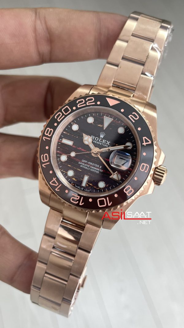 Rolex Tiger Iron Dial Chocolate 126715CHNR Gmt Master II Oyster 40mm Everosegold Replika Saat Rolex Tiger Iron Dial Chocolate 126715CHNR Gmt Master II Oyster 40mm Everosegold Replika Saat
