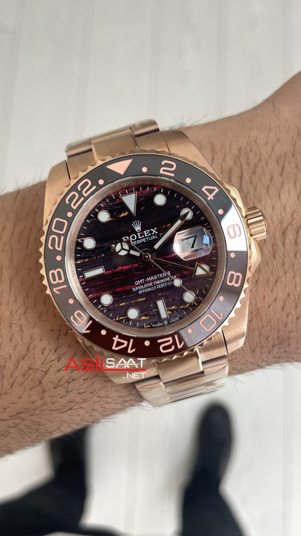 Rolex Tiger Iron Dial Chocolate 126715CHNR Gmt Master II Oyster 40mm Everosegold Replika Saat Rolex Tiger Iron Dial Chocolate 126715CHNR Gmt Master II Oyster 40mm Everosegold Replika Saat