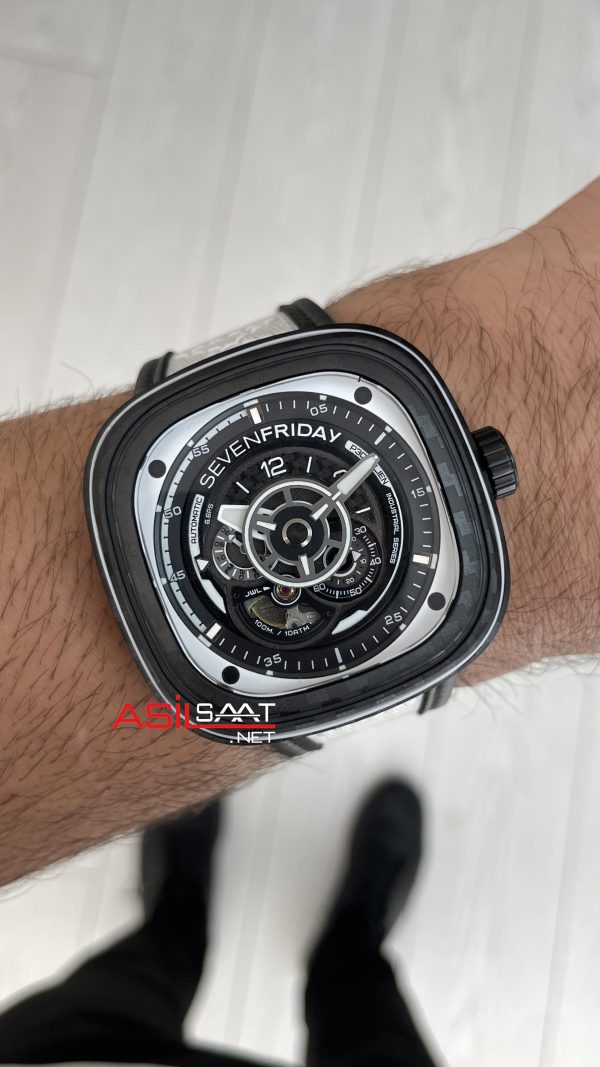 SevenFriday White Carbon P Serisi P3C/07 Beyaz Kadran 47mm Replika Saat