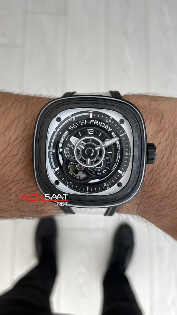 SevenFriday White Carbon P Serisi P3C/07 Beyaz Kadran 47mm Replika Saat