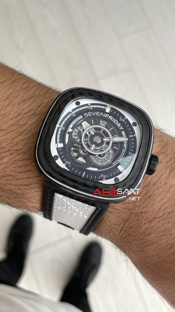 SevenFriday White Carbon P Serisi P3C/07 Beyaz Kadran 47mm Replika Saat