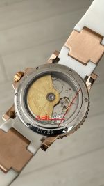 Ulysse Nardin Marine Diver Chronometer Beyaz Kadran Rose 43mm Replika Saat