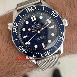 Omega Seamaster Diver 300M James Bond 007 Mavi Kadran 60th Anniversary 42mm Super Clone Swiss ETA Saat VS Factory