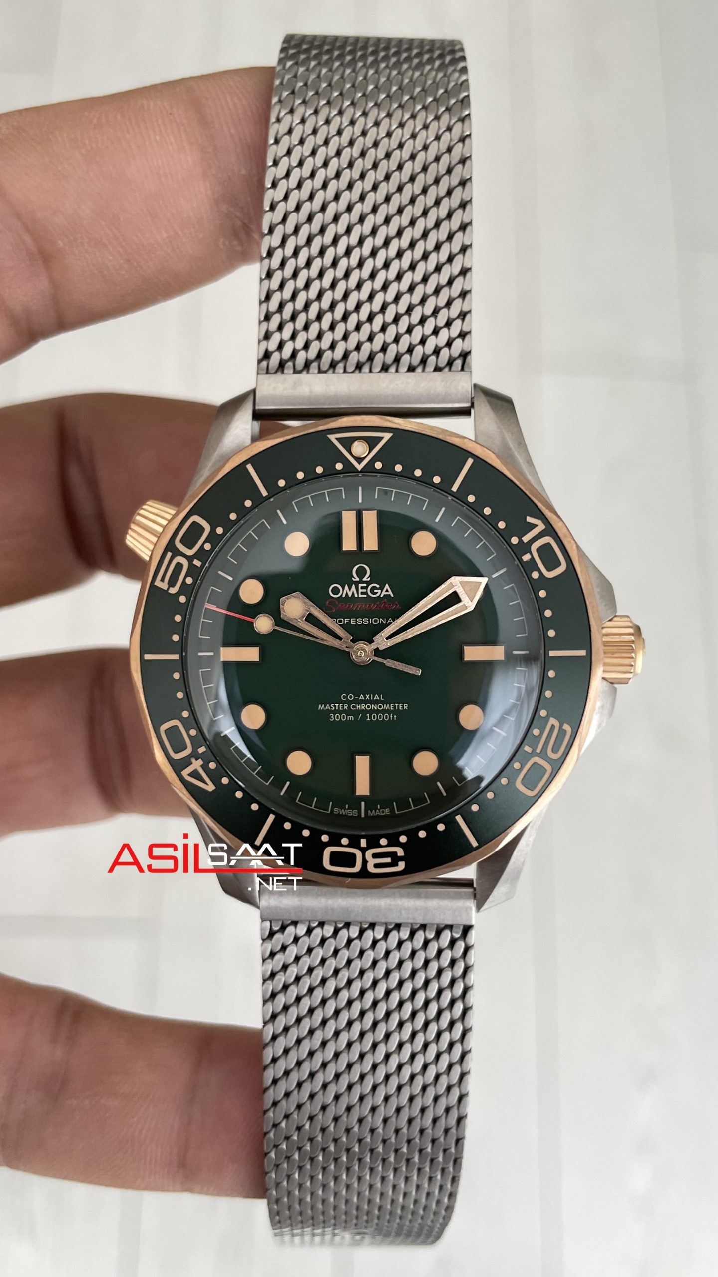 Omega Seamaster Diver 300M Titanium 42mm Green Bronze Gold Super Clone Swiss ETA Saat VS Factory
