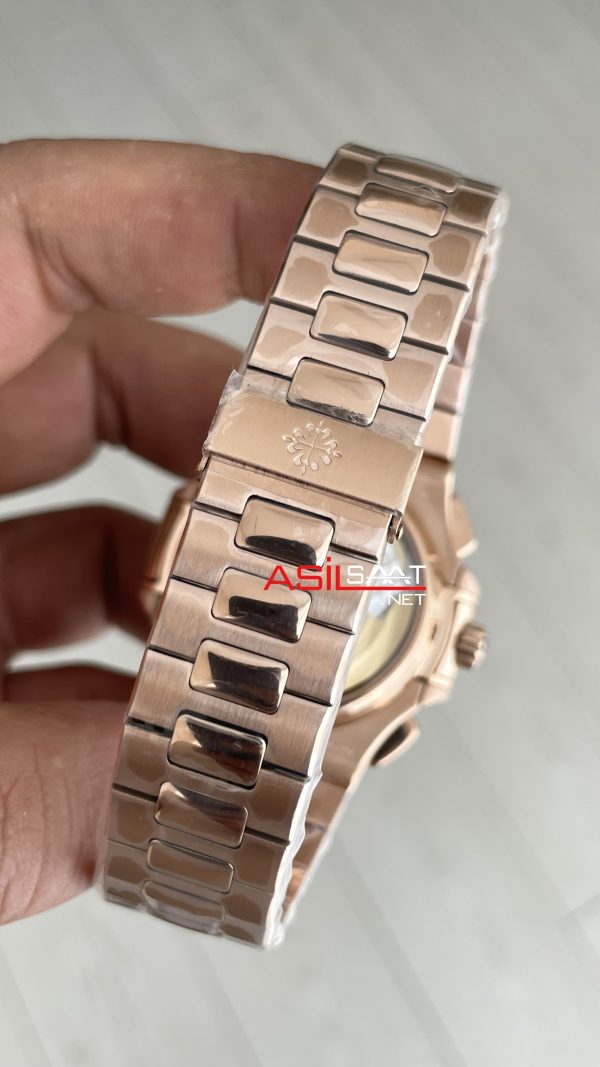 Patek Philippe Nautilus Travel Time Chronograph Mavi Kadran 5990R Rose Gold Swiss ETA Saat Patek Philippe Nautilus Travel Time Chronograph Mavi Kadran 5990R Rose Gold Swiss ETA Saat