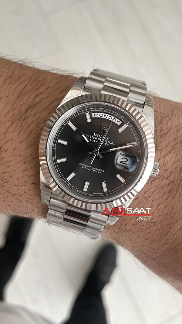 Rolex Day Date Gri 228239 Dark Rhodium Dial 40mm President 3255 Super Clone Swiss ETA Saat VS Factory V2 Rolex Day Date Gri 228239 Dark Rhodium Dial 40mm President 3255 Super Clone Swiss ETA Saat VS Factory V2