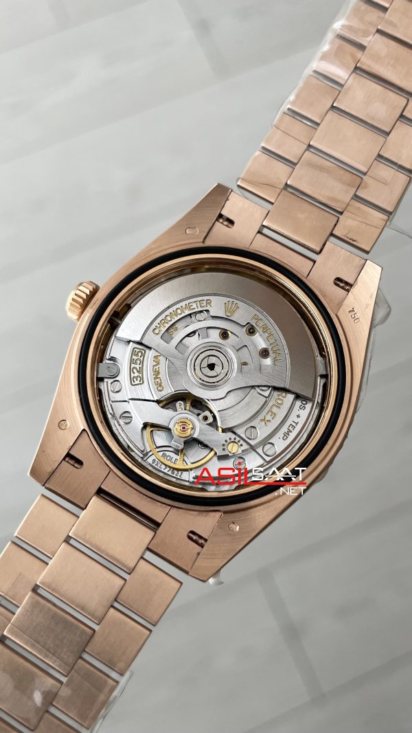 Rolex Day Date Yeşil 228235 Olive Green 40mm Rosegold Super Clone Swiss ETA Saat AR Factory