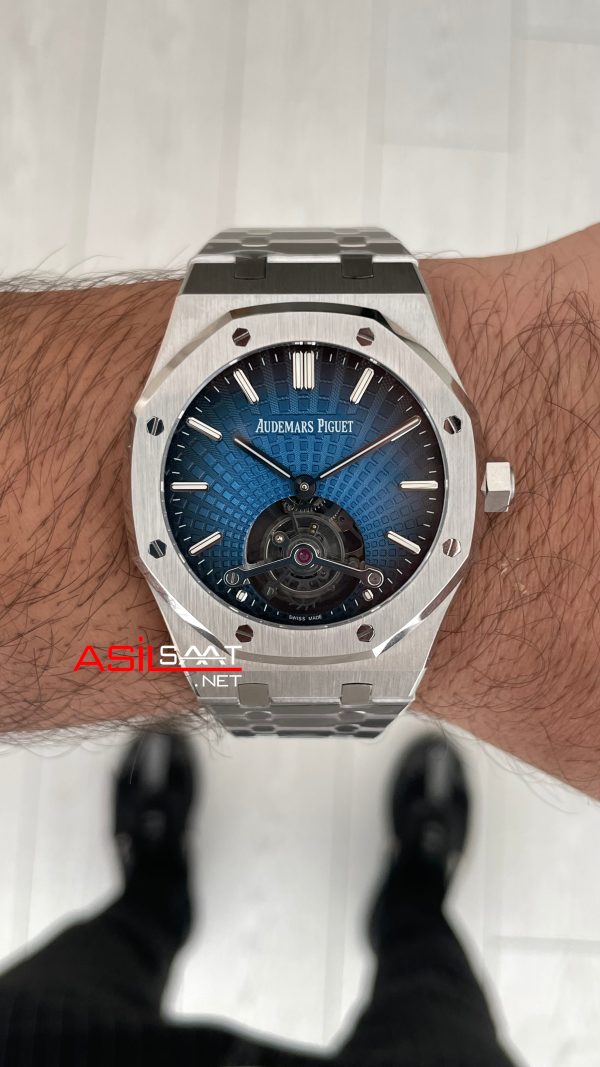 Audemars Piguet Royal Oak Tourbillon 26730TI Smoke Blue 41mm Super Clone Swiss ETA Saat BBS Factory Audemars Piguet Royal Oak Tourbillon 26730TI Smoke Blue 41mm Super Clone Swiss ETA Saat BBS Factory