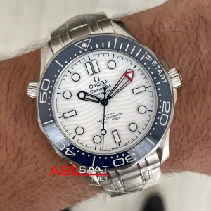 Omega Seamaster Diver 300M Americas Cup 42mm Beyaz Kadran Super Clone Swiss ETA Saat VS Factory