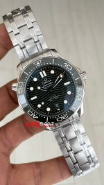 Omega Seamaster Diver 300M Yeşil Kadran 42mm Super Clone Swiss ETA Saat VS Factory