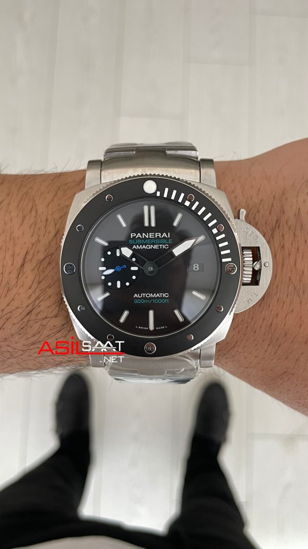 Panerai Submersible 1950 3 Days Amagnetic Titanium PAM01389 Siyah 47mm Replika Saat