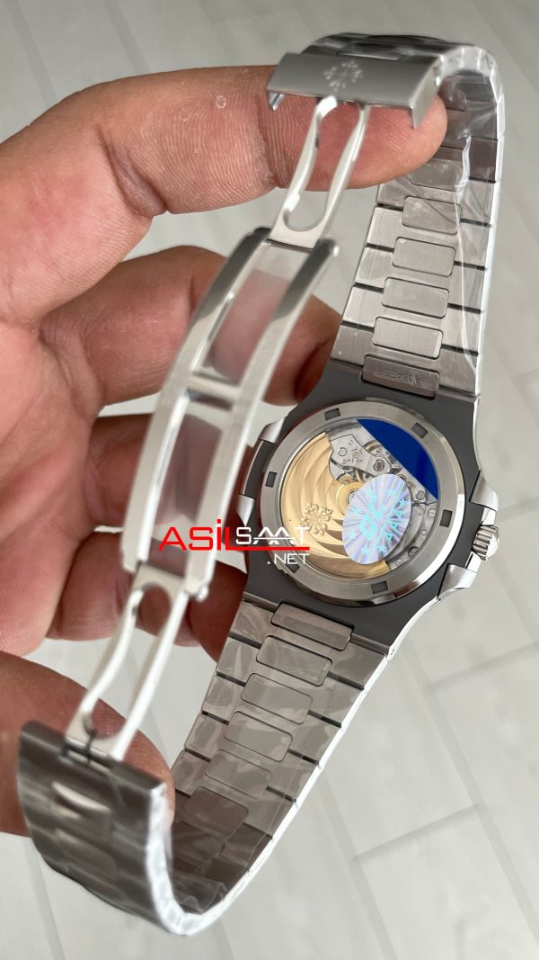 Patek Philippe Nautilus 5711 Beyaz Kadran 40mm Super Clone Swiss ETA Saat PP Factory