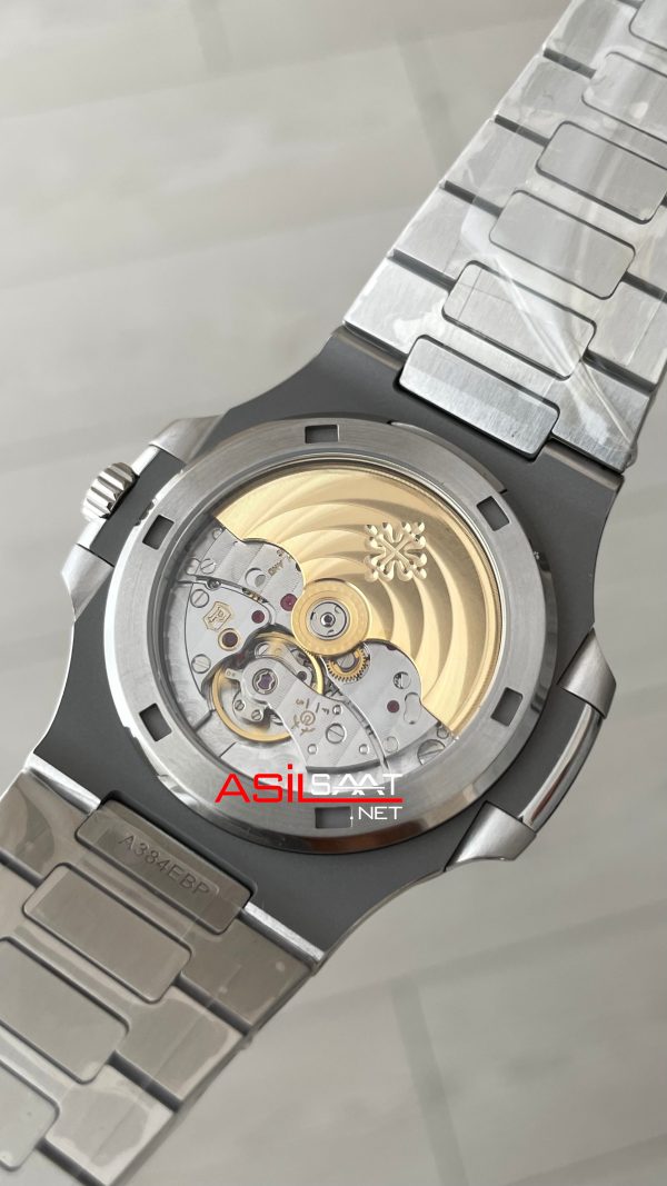 Patek Philippe Nautilus 5711 Beyaz Kadran 40mm Super Clone Swiss ETA Saat PP Factory