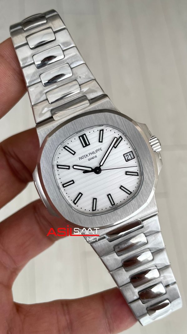Patek Philippe Nautilus 5711 Beyaz Kadran 40mm Swiss ETA Saat Patek Philippe Nautilus 5711 Beyaz Kadran 40mm Swiss ETA Saat