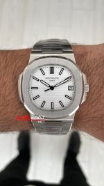 Patek Philippe Nautilus 5711 Beyaz Kadran 40mm Swiss ETA Saat