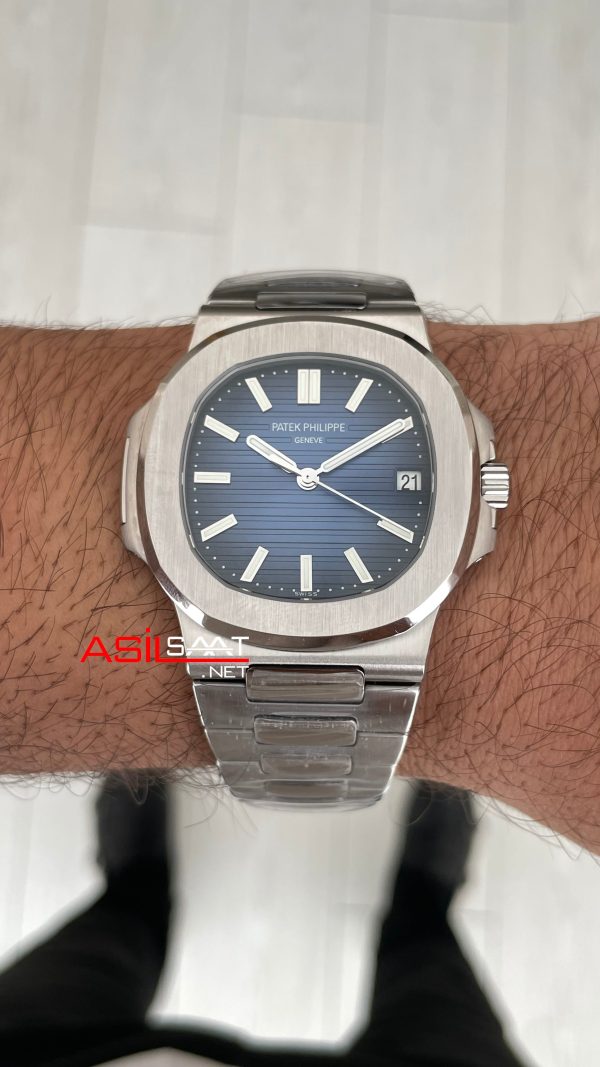 Patek Philippe Nautilus 5711 Mavi Kadran 40mm Swiss ETA Saat Patek Philippe Nautilus 5711 Mavi Kadran 40mm Swiss ETA Saat