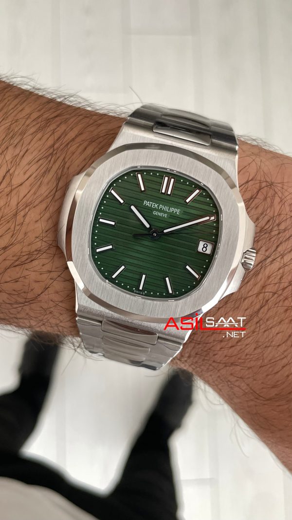 Patek Philippe Nautilus 5711 Yeşil Kadran 40mm Super Clone Swiss ETA Saat 3K Factory