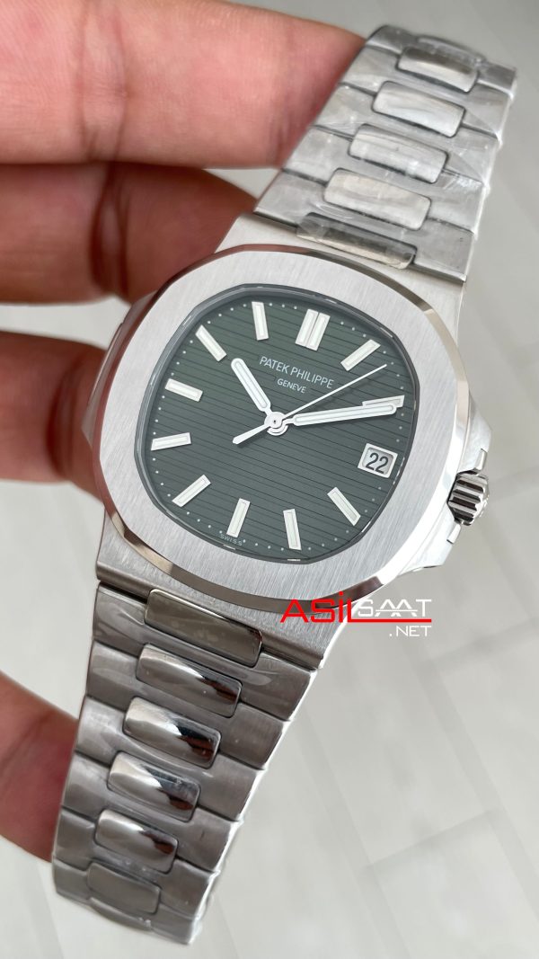 Patek Philippe Nautilus 5711 Yeşil Kadran 40mm Swiss ETA Saat