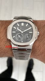 Patek Philippe Nautilus 5712 Moonphase Power Reserve Gri Kadran 40mm Super Clone Swiss ETA Saat GR Factory