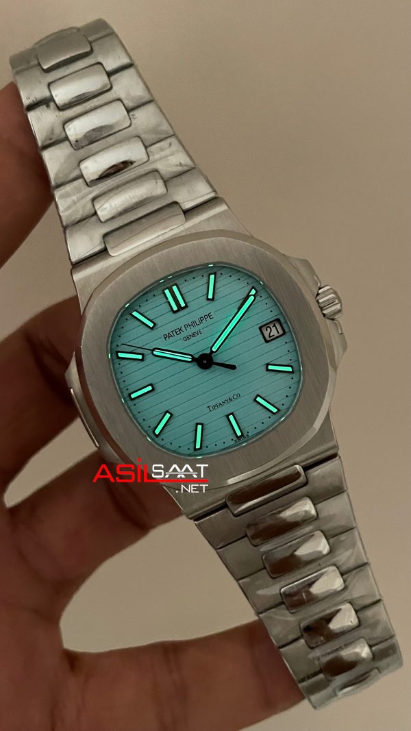 Patek Philippe Nautilus Tiffany 5711 Turkuaz Kadran 40mm Swiss ETA Saat Patek Philippe Nautilus Tiffany 5711 Turkuaz Kadran 40mm Swiss ETA Saat