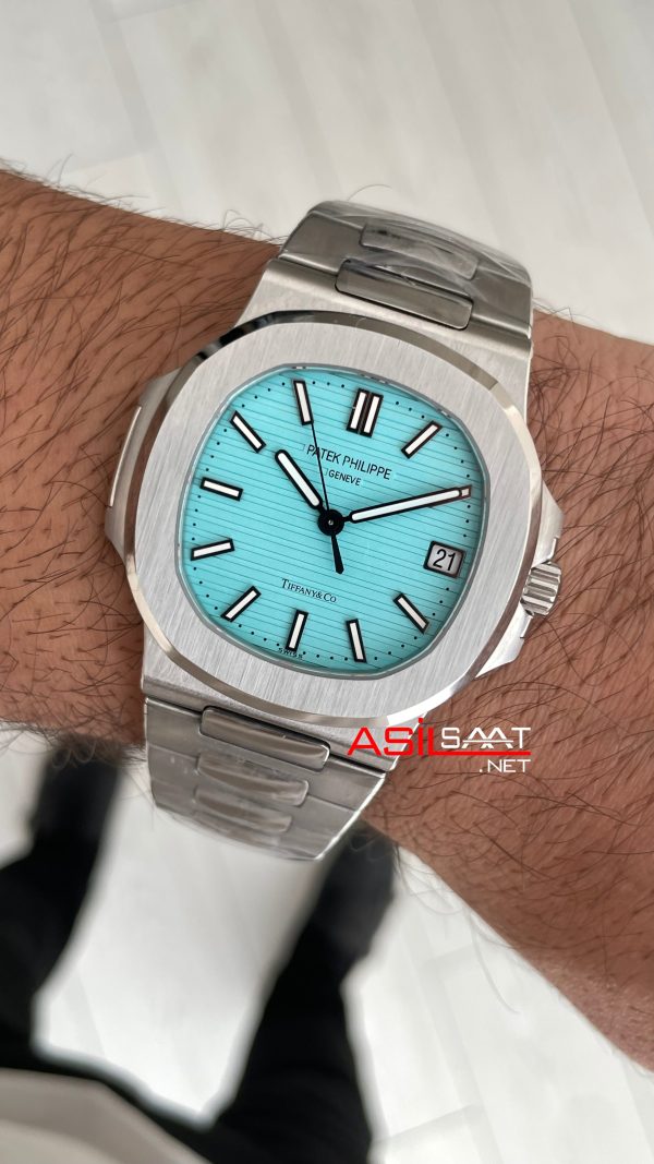 Patek Philippe Nautilus Tiffany 5711 Turkuaz Kadran 40mm Swiss ETA Saat Patek Philippe Nautilus Tiffany 5711 Turkuaz Kadran 40mm Swiss ETA Saat
