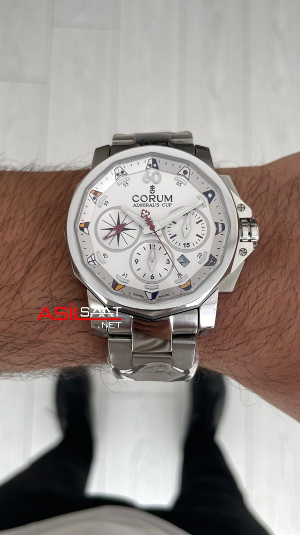 Corum Admiral's Cup Challenger 44mm Beyaz Kadran 7750 Swiss ETA Saat Corum Admiral's Cup Challenger 44mm Beyaz Kadran 7750 Swiss ETA Saat