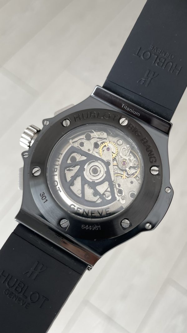 Hublot Big Bang Magic Ceramic 44mm Black 301.CM.130.RX Swiss ETA Saat