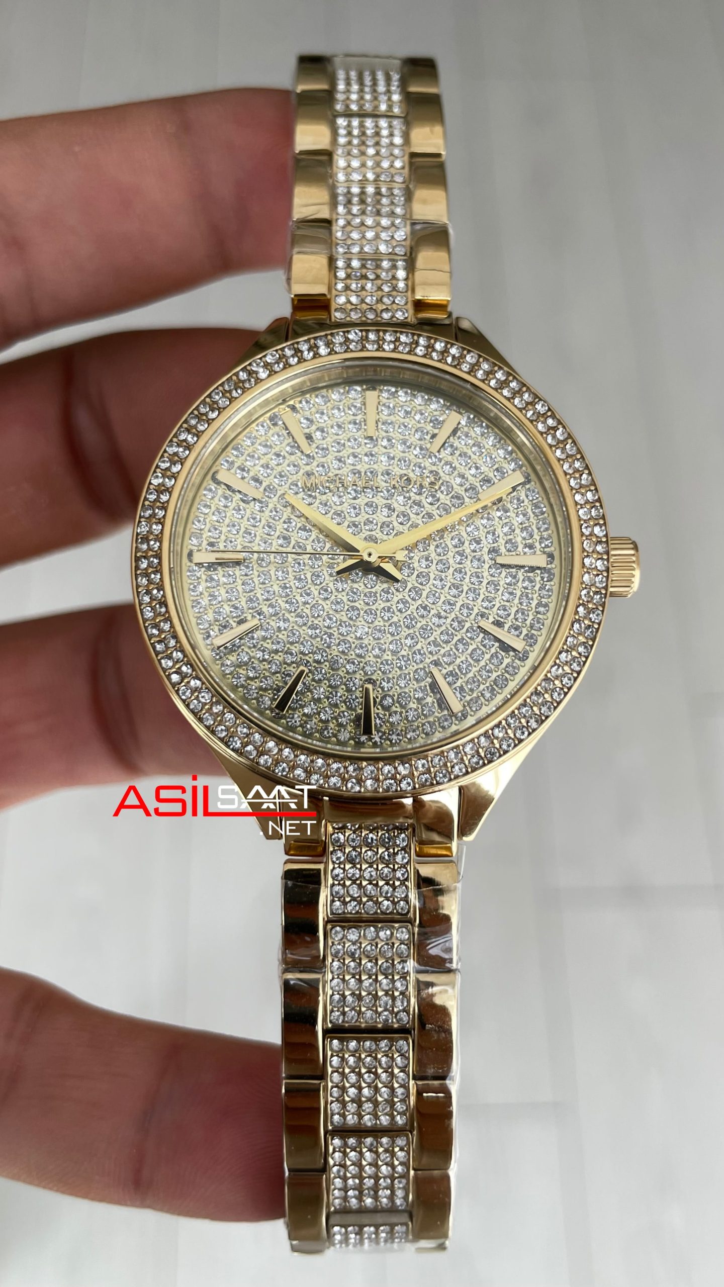 Michael Kors Runway Crystals Gold 37mm Diamond MK3632 Kadın Kol Saati Michael Kors Runway Crystals Gold 37mm Diamond MK3632 Kadın Kol Saati